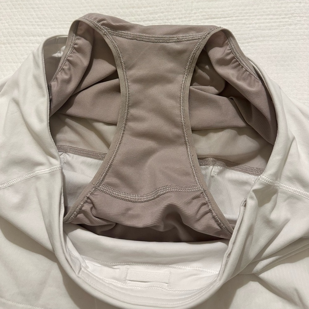 Lululemon Speed Up Short Long *4" - White SZ 6 - Picture 4 of 7